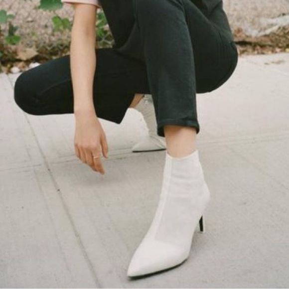 Rag & Bone Beha Leather Stiletto Ankle Boot in White - Picture 3 of 17